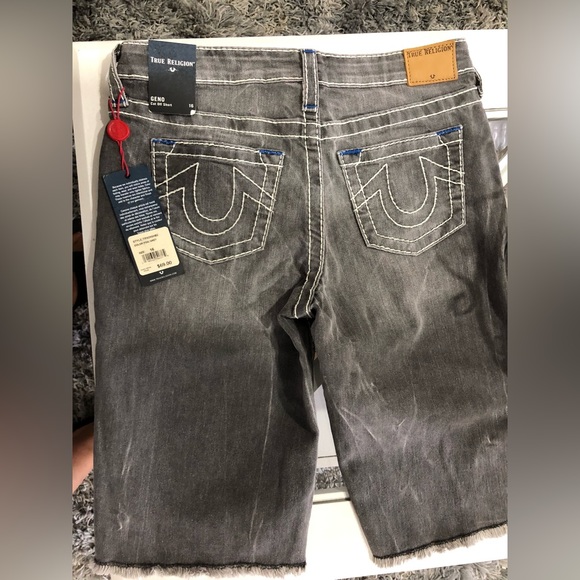 Shorts - Picture 2 of 2